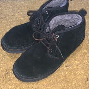 Gently worn mens uggs